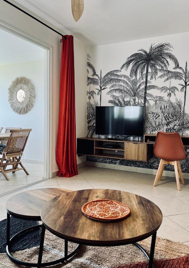 Cosy Letchis Apartment Saint Pierre Exterior photo